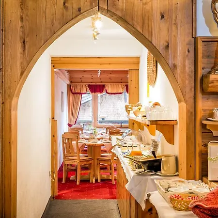 Bed & Breakfast Garni Ernst Falch *